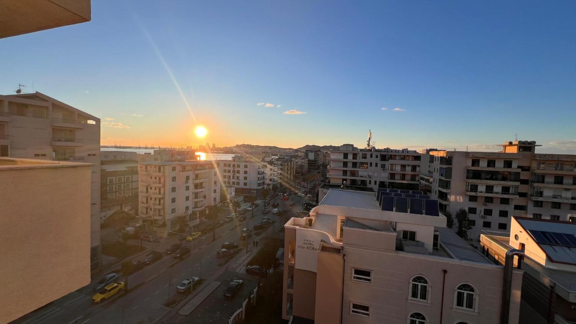Lirin Apartment Durrës Exterior foto